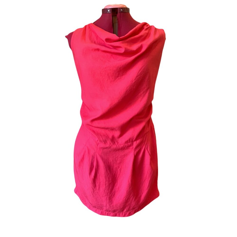 BODYBAG BY JUDE - Fitted dress with pockets - melon - large